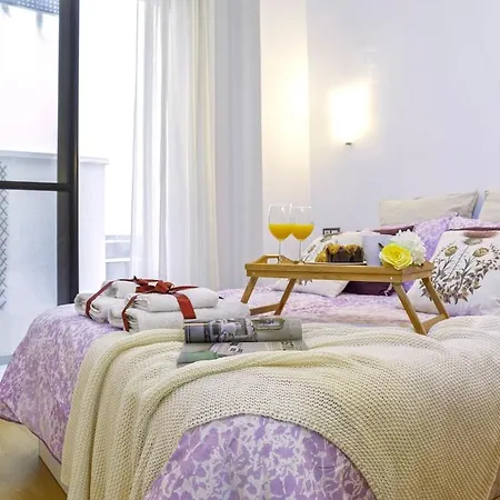 -malagasunapts- Freeparking Shared Pool Apartment Malaga