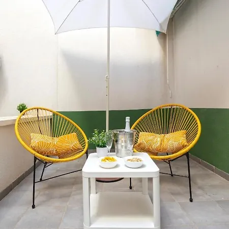 -malagasunapts- Freeparking Shared Pool Apartment Malaga